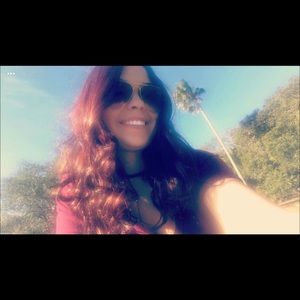 Meet your Posher, Rebecca